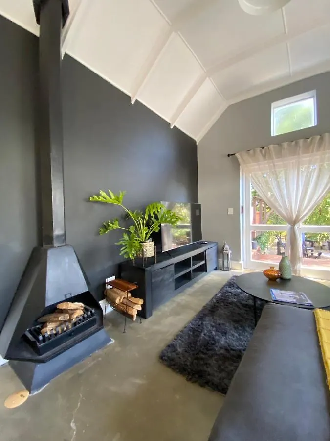 Villa Cosy And Unique Family Retreat In Hout Bay Kapstadt