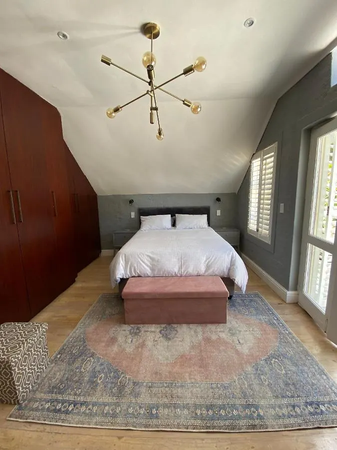 Villa Cosy And Unique Family Retreat In Hout Bay Kapstadt