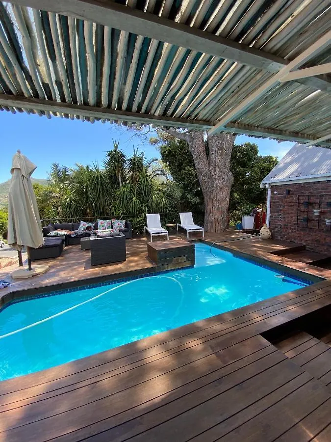 Villa Cosy And Unique Family Retreat In Hout Bay Kapstadt
